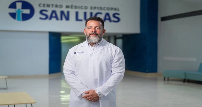 El doctor Jorge Martínez Trabal, director del Centro Agudo de Cirugía Vascular en el Centro Médico Episcopal San Lucas. (BrandStudio)